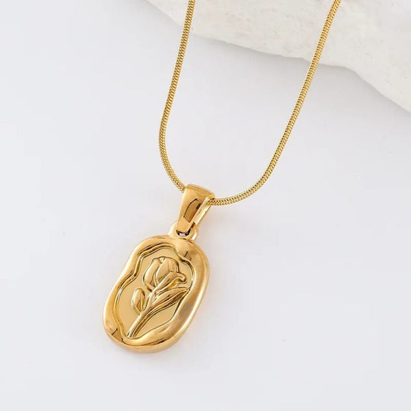 KARIGAAR Nature Muse Pendant – Timeless Minimal Design