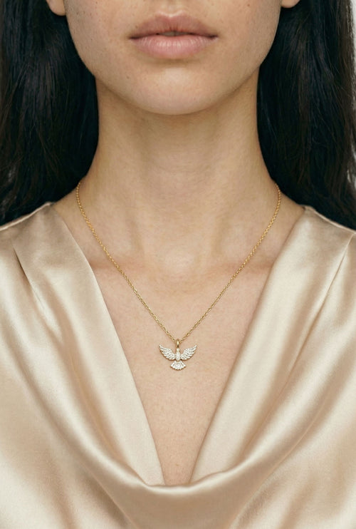 KARIGAAR Celestial Wings Pendant – Graceful Luxury Design